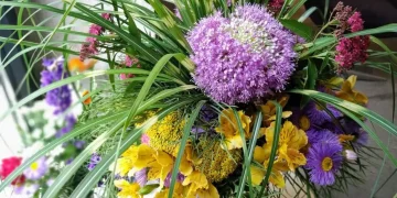 Cvetna dekoracija i eko pokloni